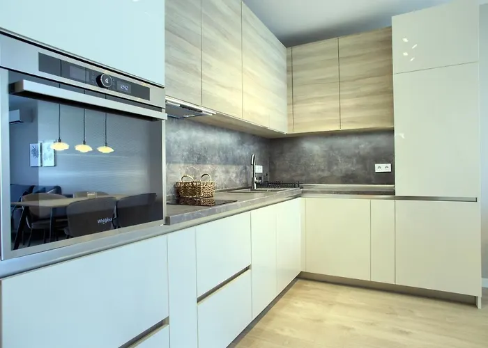 Apartamento Anel Saints Constantine and Helena